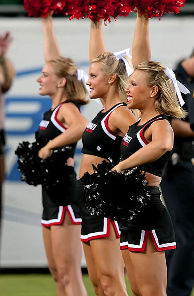 The Best Cheerleader of the Last Week (22 pics)