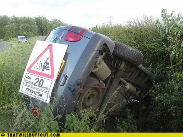Cars in Hilarious and Weird Situations (83 pics)