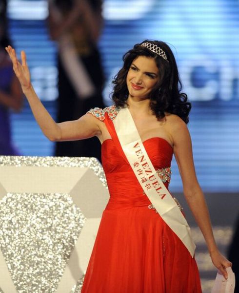 Miss World, 2010 (25 pics)