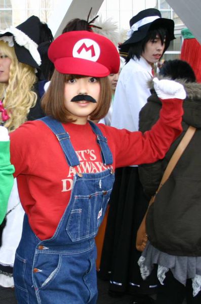 Sexy Cosplay Girls from Comiket