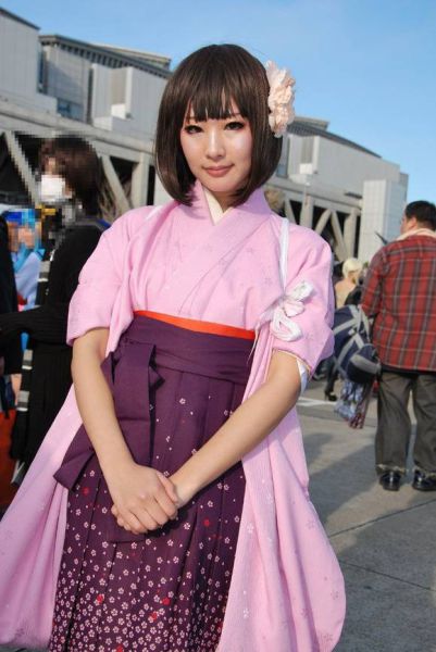 Sexy Cosplay Girls from Comiket