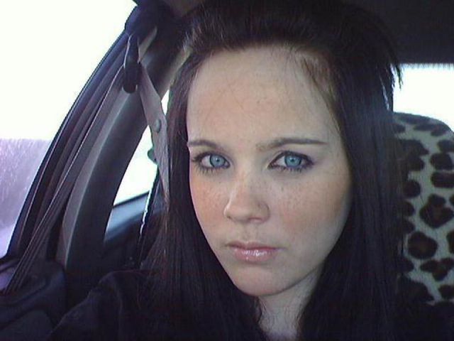 Sexy Amputee Amber Stays Positive