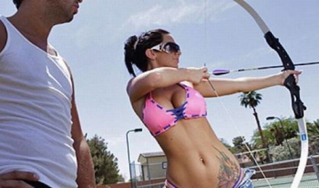 Hot Archery Girls