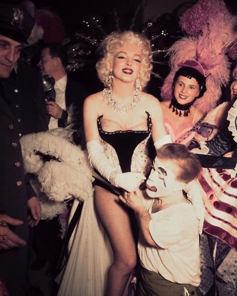 Rare Photographs of Celebrities. Part 16