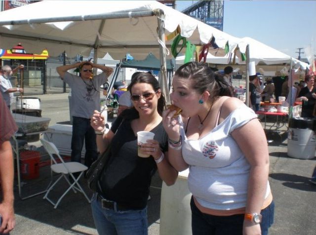 Another Cheerless Example of a Cutie Letting Herself Go