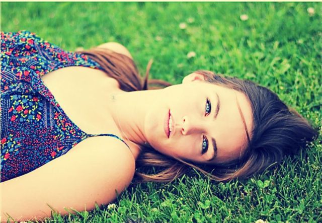 There Are Beautiful Girls Here