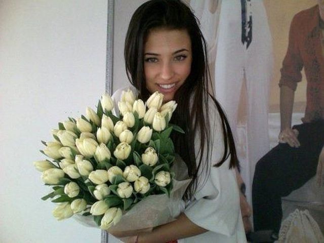 There Are Beautiful Girls Here. Part 2