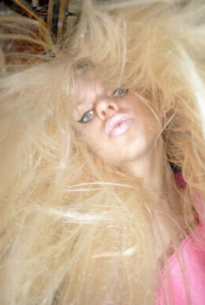 “Glamorous” Russian Social Network Girls