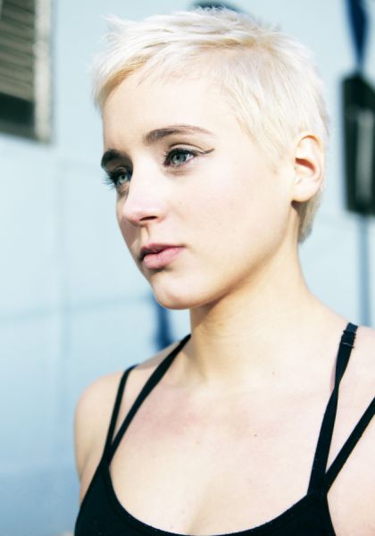 This Female Weightlifter Is Friggin’ Adorable