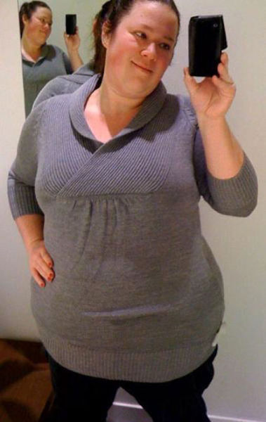 Mirror Self-Portraits Series Captures This Woman’s Remarkable Weight Loss