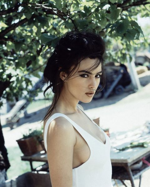 There Are Beautiful Girls Here: Part 11