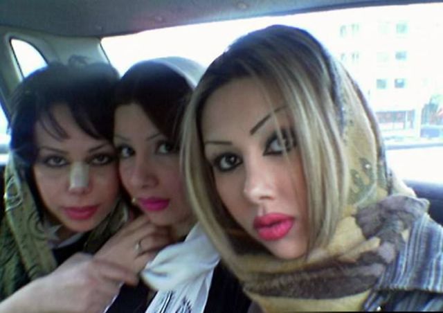 ‘Glamorous’ Chicks from Iranian Social Networks