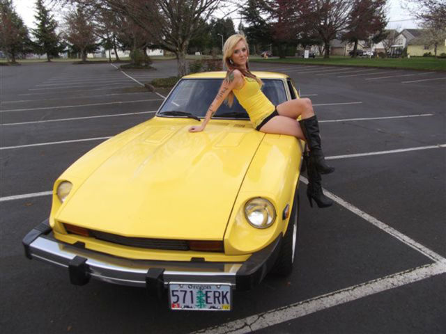 Pretty Girl Helps Her Dad to Sell a Car