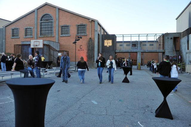 A Creepy Zombie-Invested Prison