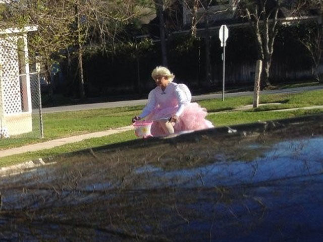 Amusingly Unlucky Wardrobe Malfunctions