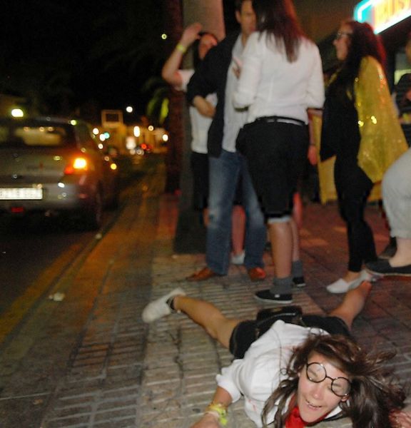 Party Hard the English Way