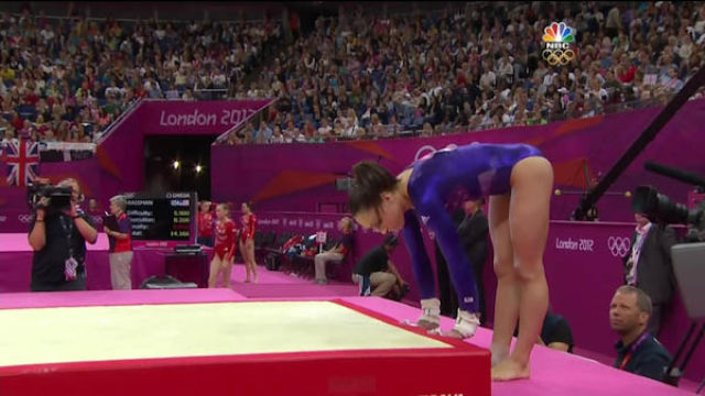 Men Just Can’t Help BUTT Stare