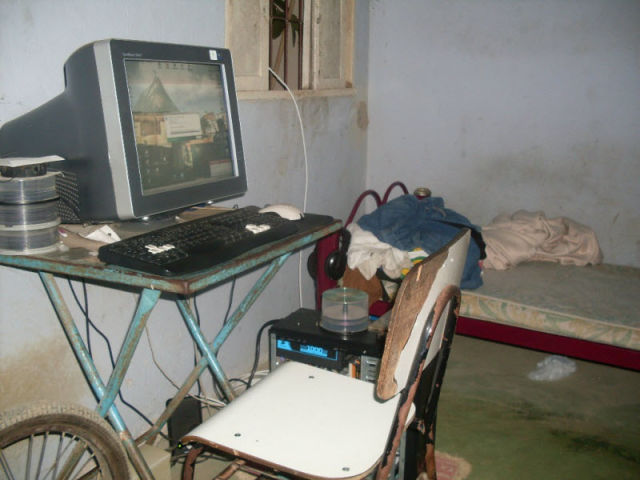 Video Gamers Who Live in a Pigsty