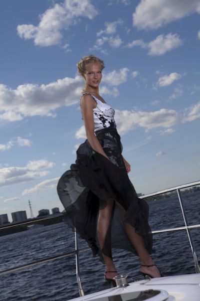 A Cute Blonde Bombshell who Is a Serious Sports Athlete