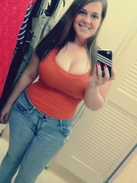 Girls with Killer Curves