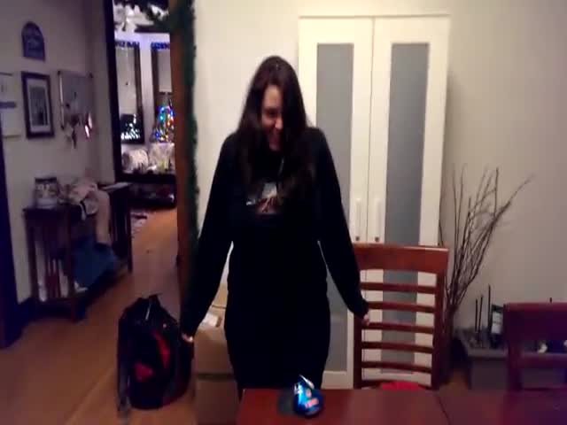 How to Crush a Can with.. Style! (VIDEO)