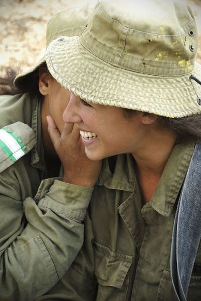 Some of the Hot Israeli Girls in Arms