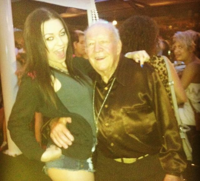 Night Club Photos That Will Make You Die of Shame