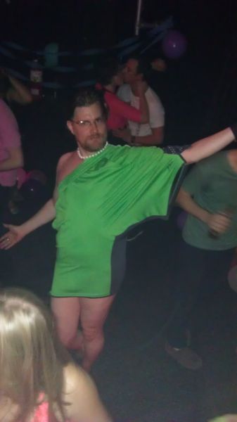 Night Club Photos That Will Make You Die of Shame