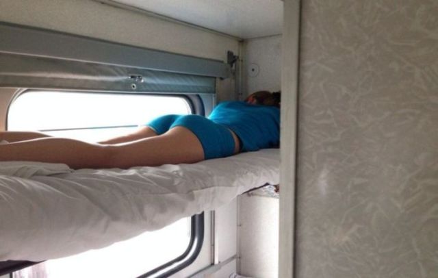 Girls Who Will Motivate You to Ride the Trains