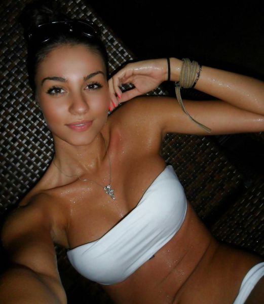 Cute, Sexy and Beautiful Girls of the Internet