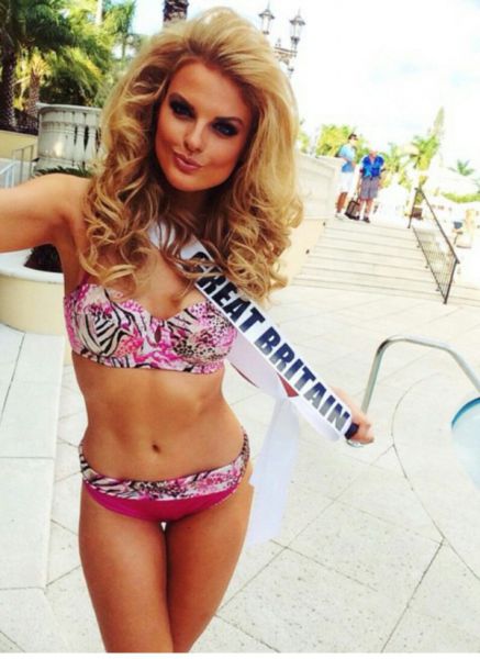 2015 Miss Universe Contestants in Bikinis