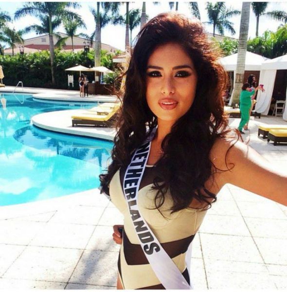 2015 Miss Universe Contestants in Bikinis