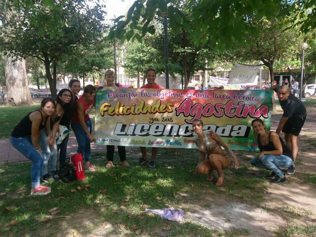 Graduating Is a Messy Business in Argentina