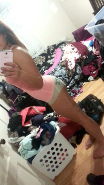 Sexy Girls Who Have Really Messy Rooms