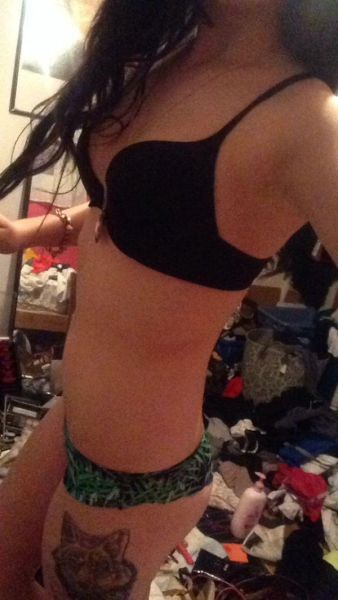Sexy Girls Who Have Really Messy Rooms