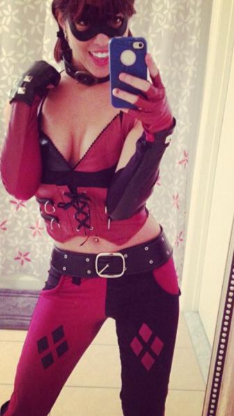 Geeky Fangirls Show off Their Secret Comic Crush