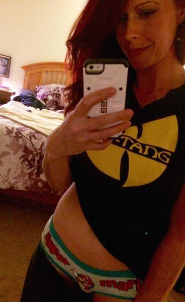 Geeky Fangirls Show off Their Secret Comic Crush