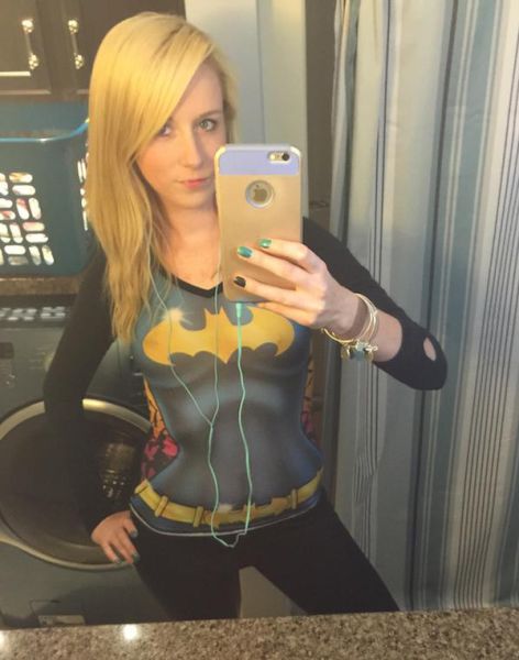 Geeky Fangirls Show off Their Secret Comic Crush