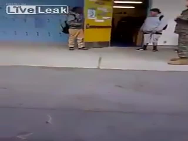 Thug Gets a Beat Down from an Angry Marine