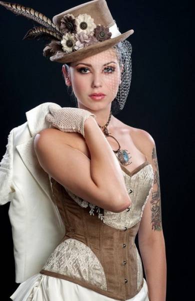 Hot Girls Doing Steampunk Just Right
