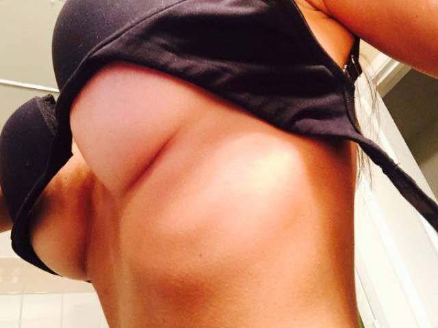 Get Ready For Some Tasty Underboob Pics