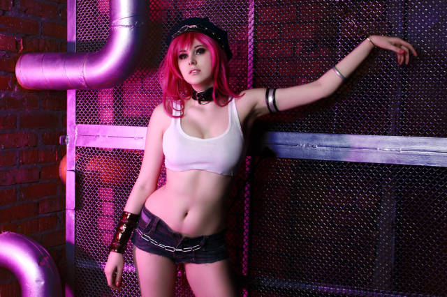 The Sexy Cosplay Girls of Every Nerd