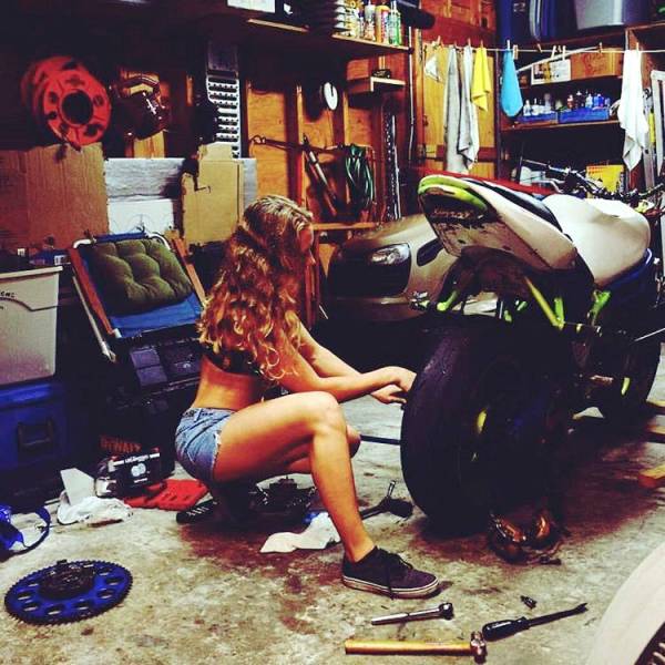 Girls And Bikes: Can It Get Any Hotter?