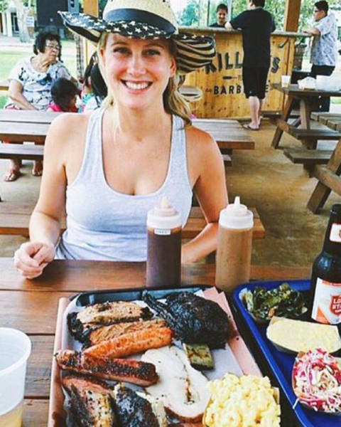 These Gals With BBQ Will Make You Drool