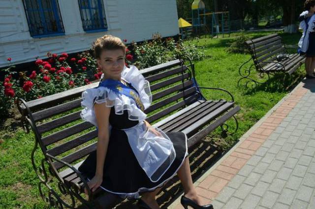 Lovely Russian Schoolgirls On Their Graduation Day