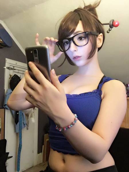 The Sexy Cosplay Girls of Every Nerd