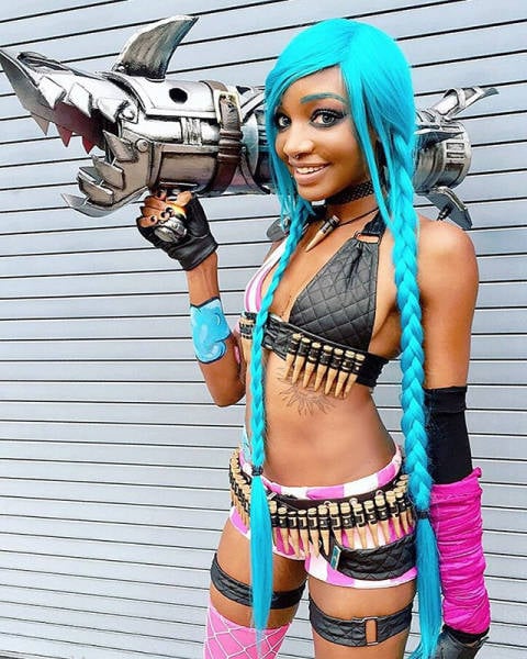 The Sexy Cosplay Girls of Every Nerd