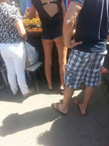 There’s Nothing Better Than Cute Girls’ Tushies