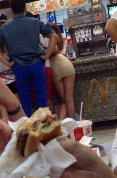 There’s Nothing Better Than Cute Girls’ Tushies