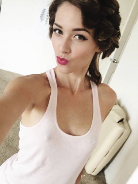 All Girls Should Go Bra-Free